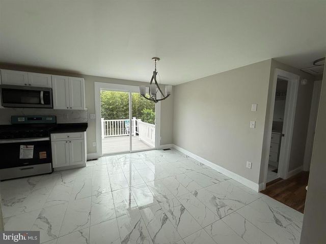 656 NOTTINGHAM DR, Vineland, NJ 08360