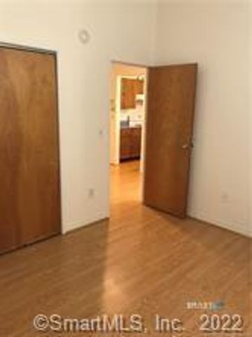 196 Crown Street 2E, New Haven, CT 06510