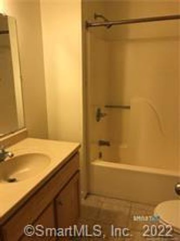 196 Crown Street 2E, New Haven, CT 06510