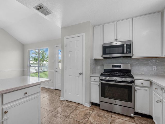 18634 S Wimbledon Drive, Katy, TX 77449