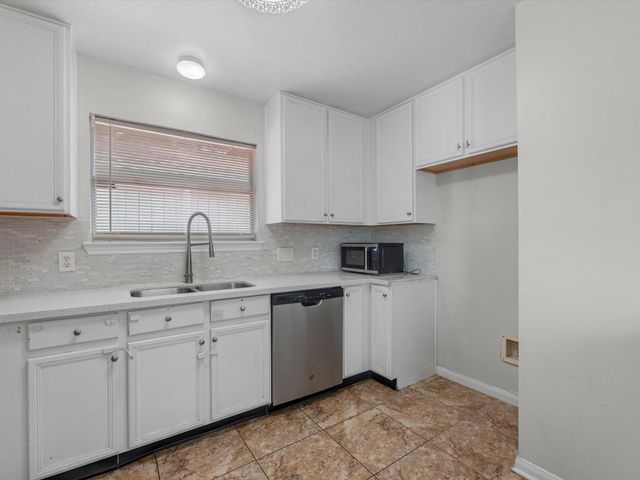 18634 S Wimbledon Drive, Katy, TX 77449