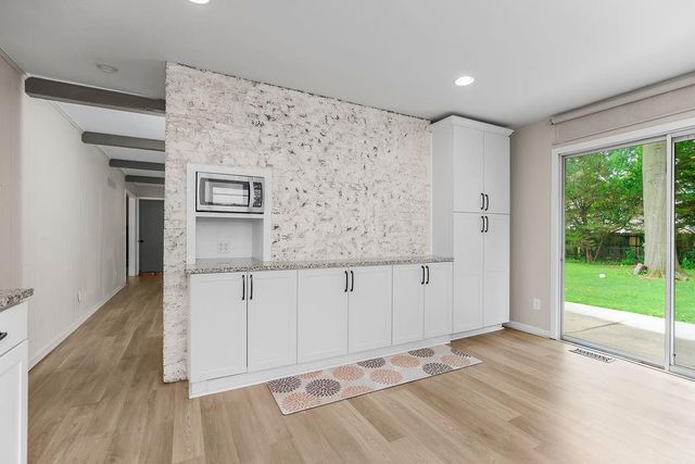 301 W 116th Street, Kansas City, MO 64114