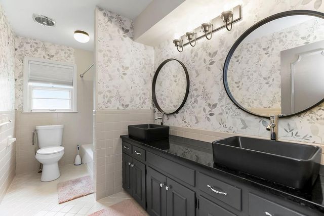 301 W 116th Street, Kansas City, MO 64114
