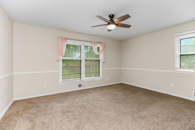 301 W 116th Street, Kansas City, MO 64114