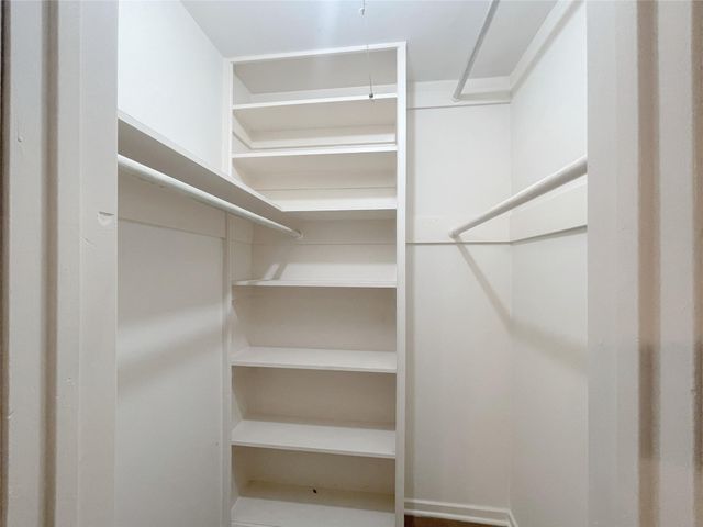 9655 Meadowcroft Drive, Houston, TX 77063