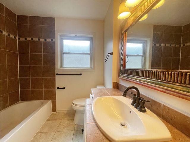 9655 Meadowcroft Drive, Houston, TX 77063
