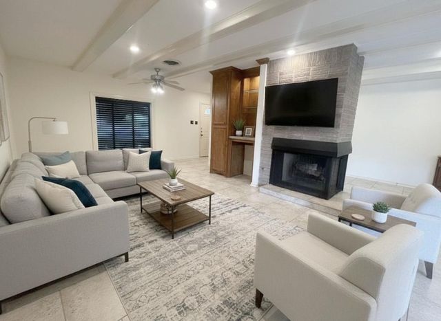 9655 Meadowcroft Drive, Houston, TX 77063
