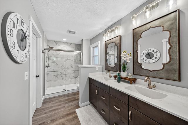 2436 E Timberstone Drive, Elkhart, IN 46514