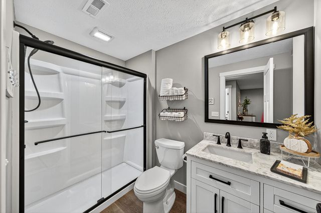 2436 E Timberstone Drive, Elkhart, IN 46514