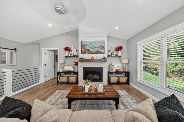 2436 E Timberstone Drive, Elkhart, IN 46514