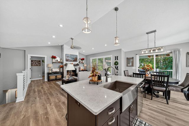 2436 E Timberstone Drive, Elkhart, IN 46514