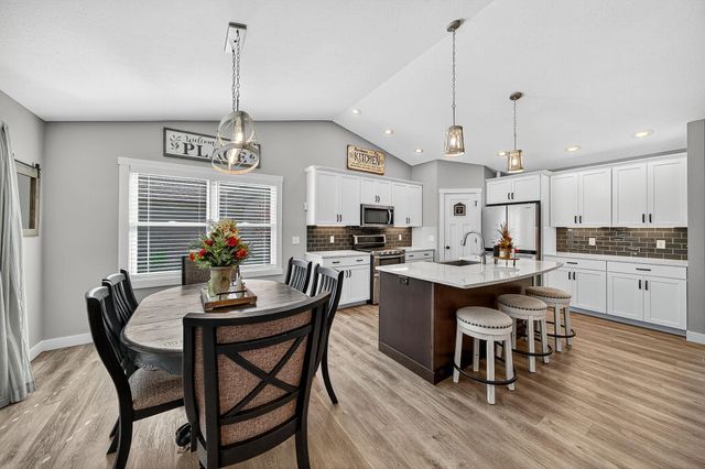 2436 E Timberstone Drive, Elkhart, IN 46514
