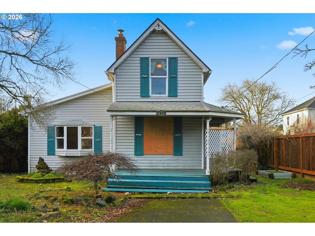 7453 N STOCKTON Ave, Portland, OR 97203