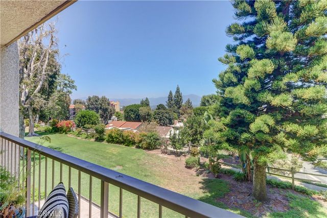 3365 Punta Alta 2F, Laguna Woods, CA 92637