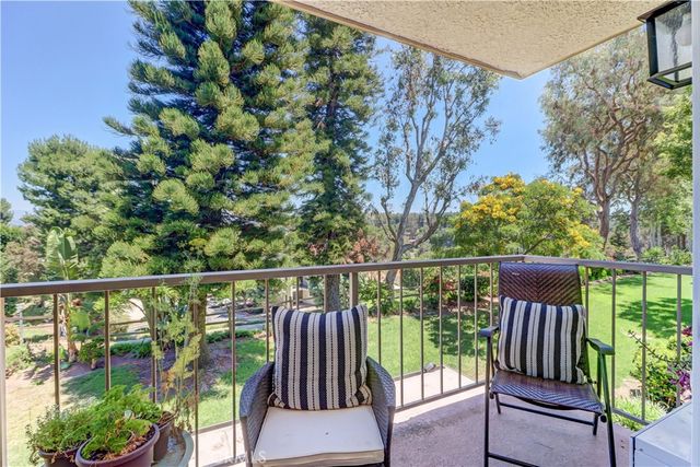 3365 Punta Alta 2F, Laguna Woods, CA 92637