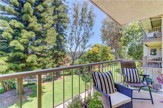 3365 Punta Alta 2F, Laguna Woods, CA 92637