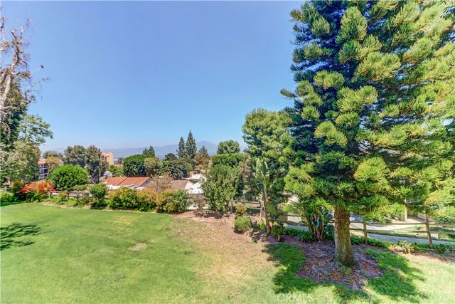 3365 Punta Alta 2F, Laguna Woods, CA 92637