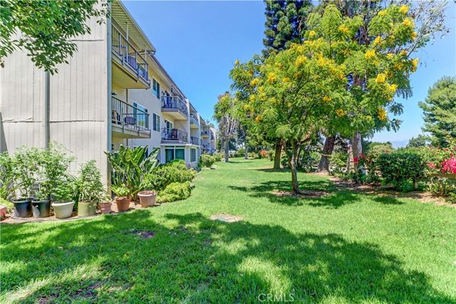 3365 Punta Alta 2F, Laguna Woods, CA 92637