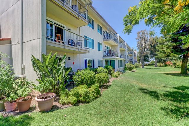 3365 Punta Alta 2F, Laguna Woods, CA 92637