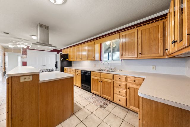 216 Monument Trail, Lorena, TX 76655
