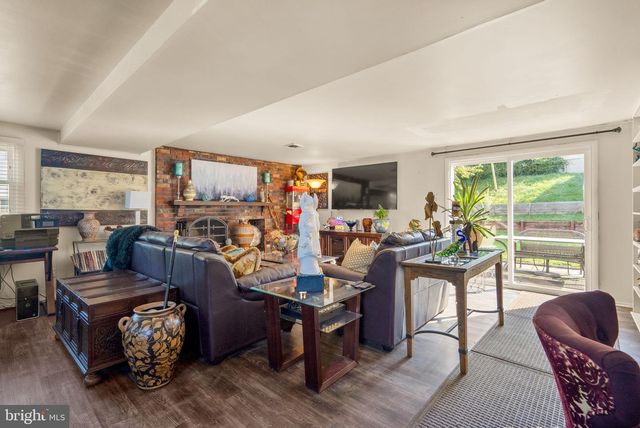 1305 PENNINGTON LN, Bowie, MD 20716