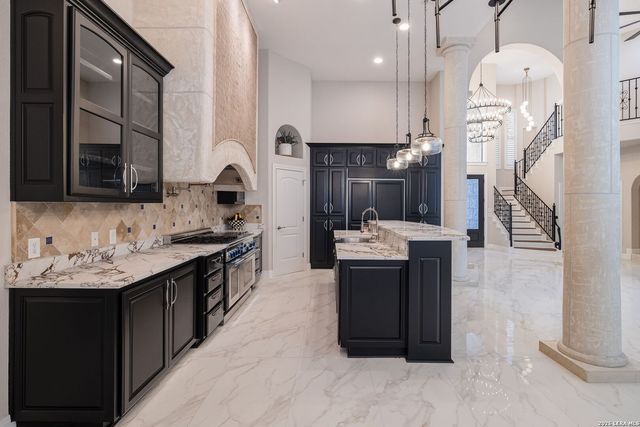 3 BENCHWOOD CIR, San Antonio, TX 78248
