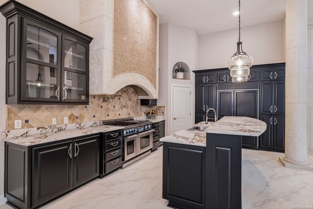 3 BENCHWOOD CIR, San Antonio, TX 78248
