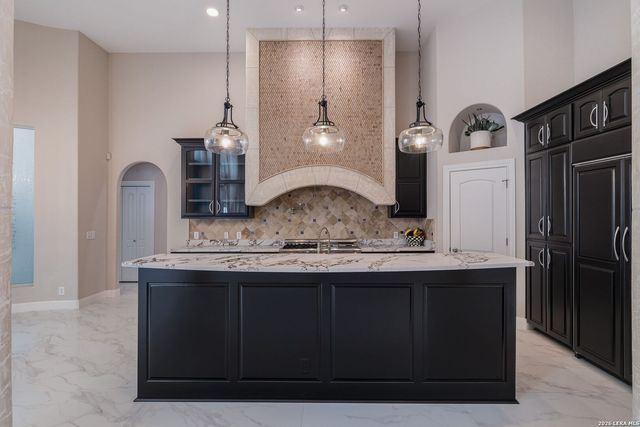 3 BENCHWOOD CIR, San Antonio, TX 78248