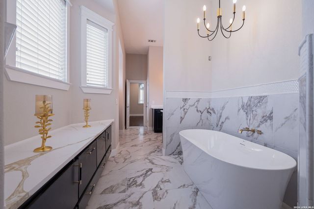 3 BENCHWOOD CIR, San Antonio, TX 78248