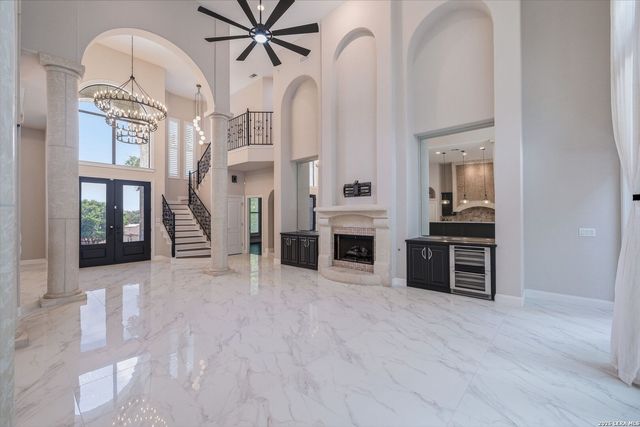 3 BENCHWOOD CIR, San Antonio, TX 78248