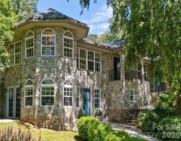 3 Northwood Road, Asheville, NC 28804