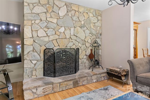 3 Northwood Road, Asheville, NC 28804