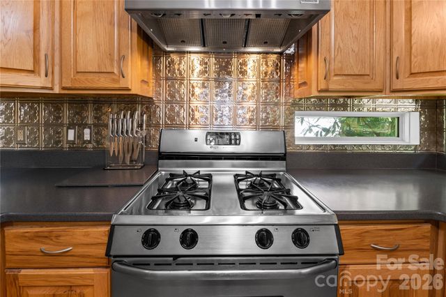 3 Northwood Road, Asheville, NC 28804