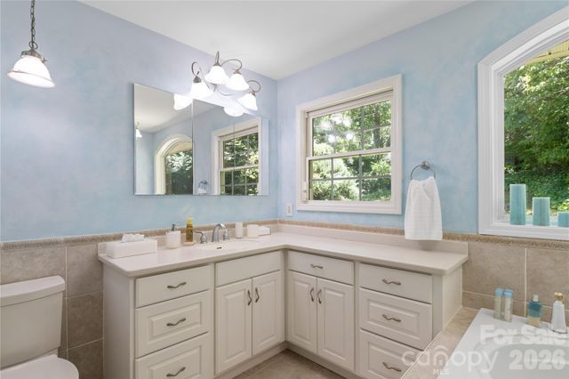 3 Northwood Road, Asheville, NC 28804