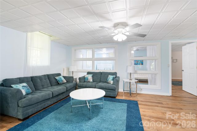 3 Northwood Road, Asheville, NC 28804