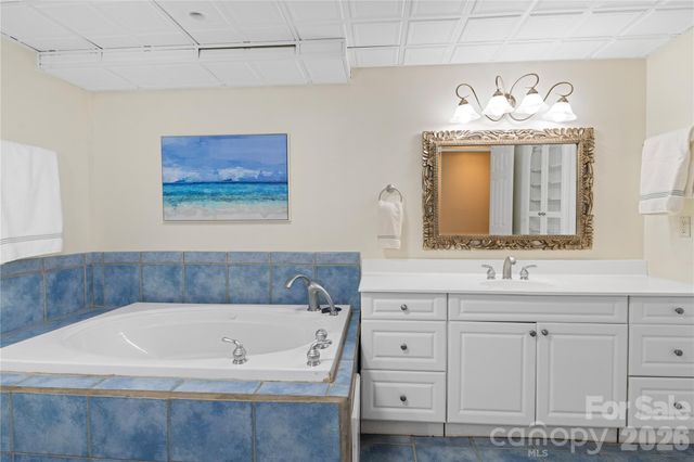 3 Northwood Road, Asheville, NC 28804