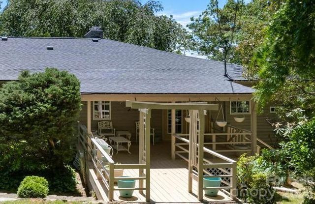 3 Northwood Road, Asheville, NC 28804