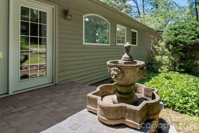 3 Northwood Road, Asheville, NC 28804