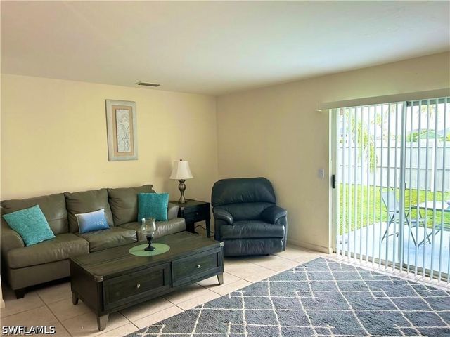 1005 SW 48th TER 7, Cape Coral, FL 33914