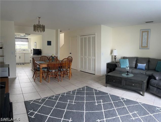 1005 SW 48th TER 7, Cape Coral, FL 33914