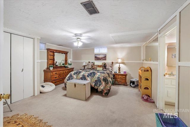 917 Del Mar Circle, Twin Falls, ID 83301