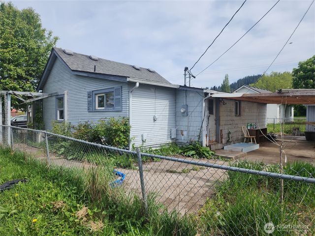241 SW 10th Street, Chehalis, WA 98532