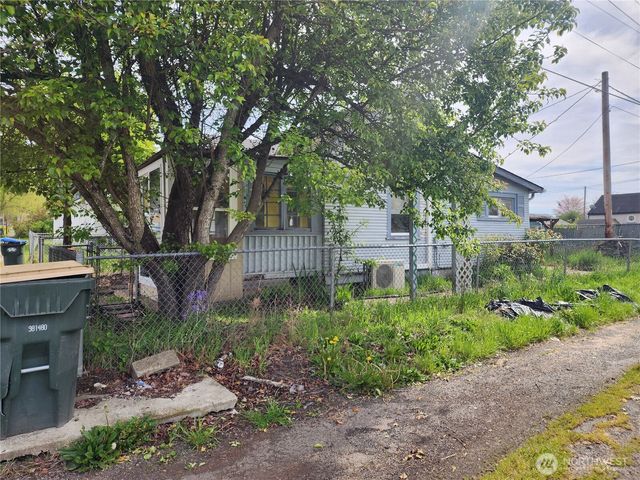 241 SW 10th Street, Chehalis, WA 98532
