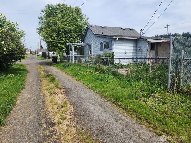 241 SW 10th Street, Chehalis, WA 98532