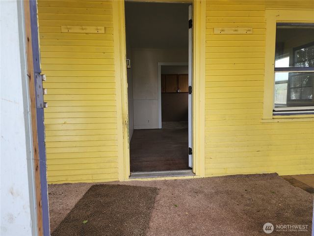 241 SW 10th Street, Chehalis, WA 98532