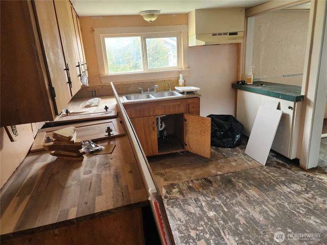 241 SW 10th Street, Chehalis, WA 98532