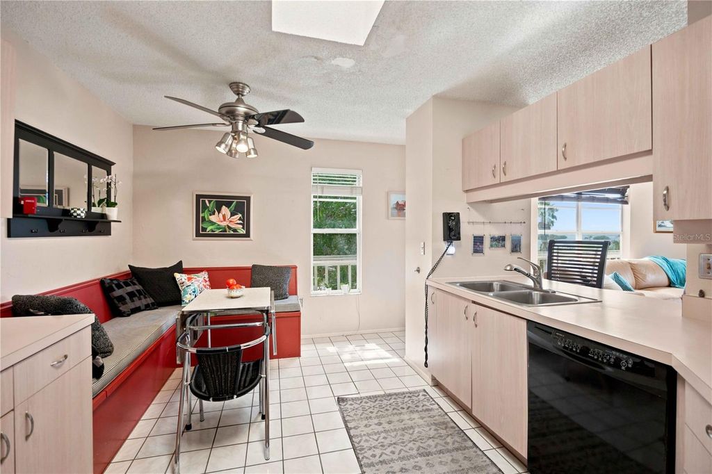 Image 13 of property listing at 6904 22ND STREET W, Bradenton, FL 34207