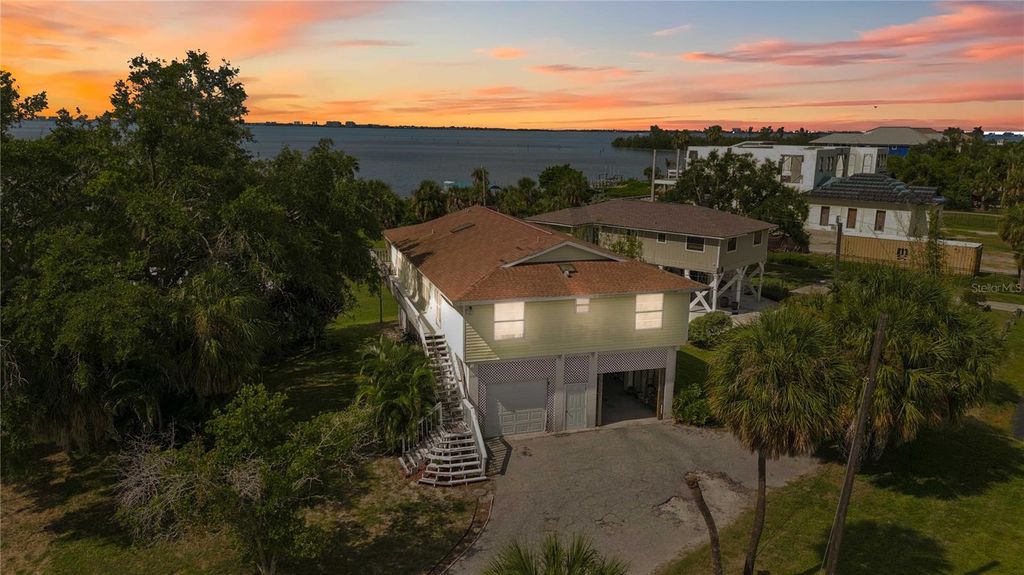 Image 41 of property listing at 6904 22ND STREET W, Bradenton, FL 34207