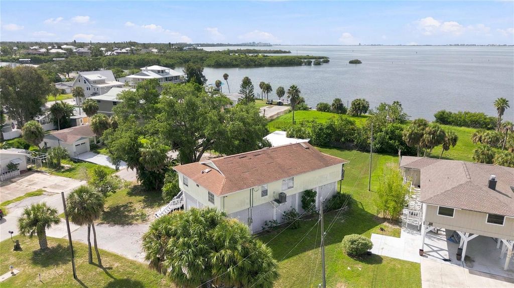 Image 43 of property listing at 6904 22ND STREET W, Bradenton, FL 34207