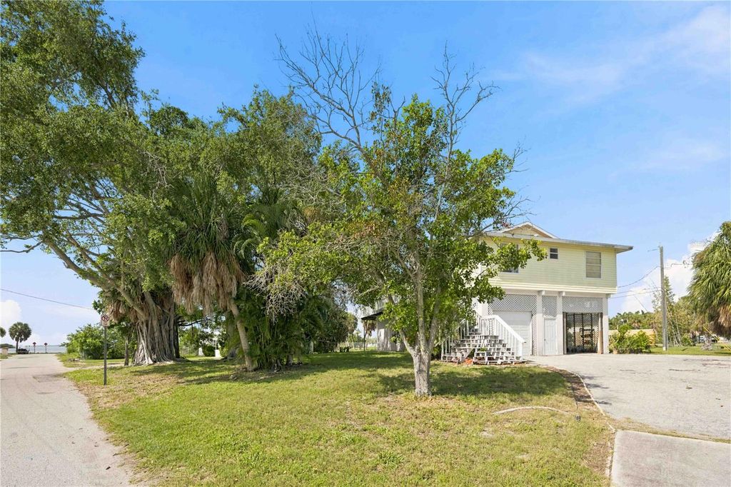 Image 49 of property listing at 6904 22ND STREET W, Bradenton, FL 34207